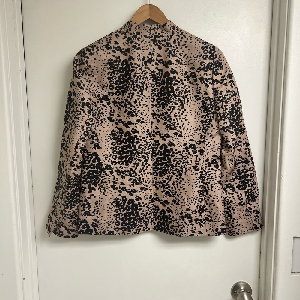 Loosely tailored JCrew Linen Jacket